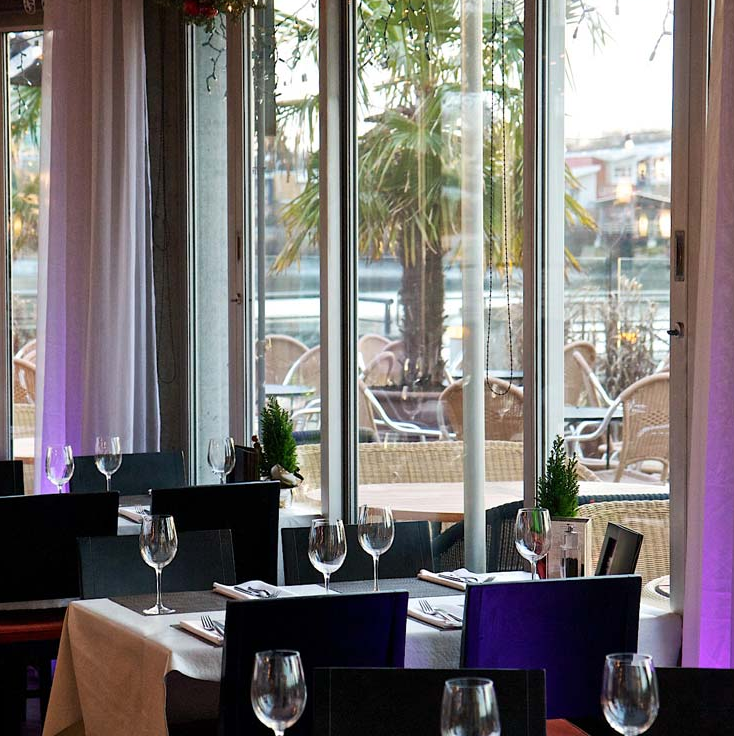 Glo Restaurant + Lounge