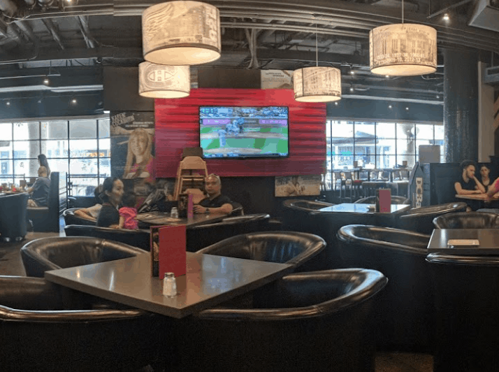 Shoeless Joe’s Sports Grill
