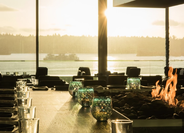 The Ultimate Seattle Happy Hour List [35 Menus Updated October 2022]
