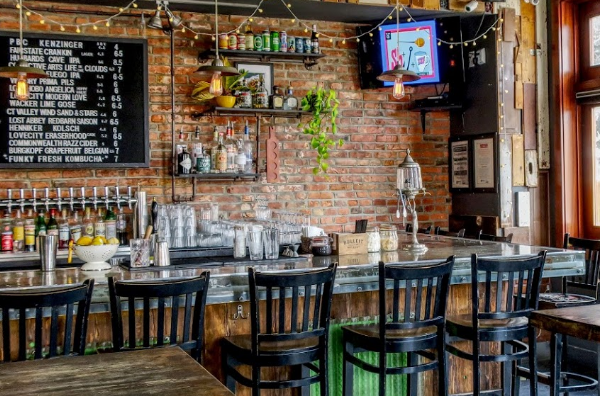 Cedar Point Bar & Kitchen