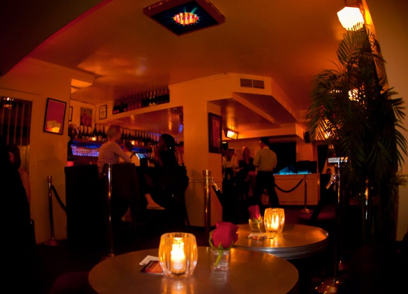 Flute Champagne Bar