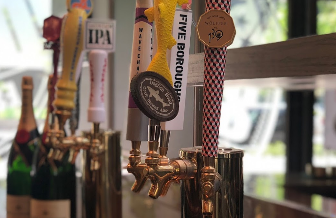 Morty’s Wine & Beer Bar
