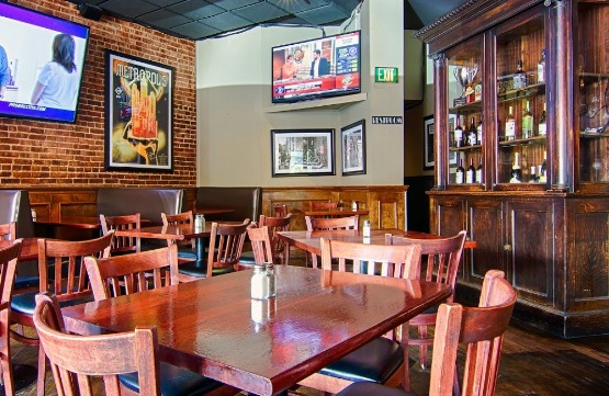 Reivers Bar & Grill