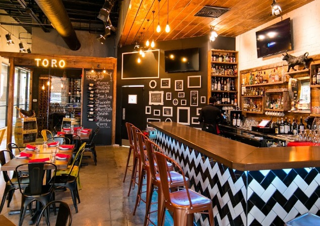 Toro Kitchen + Bar Stone Oak