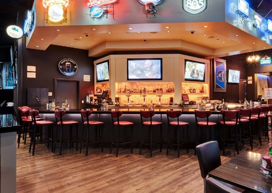 Zone 8 Sports Bar & Grill