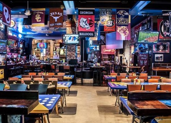 Blondies Sports Bar | Miracle Shops