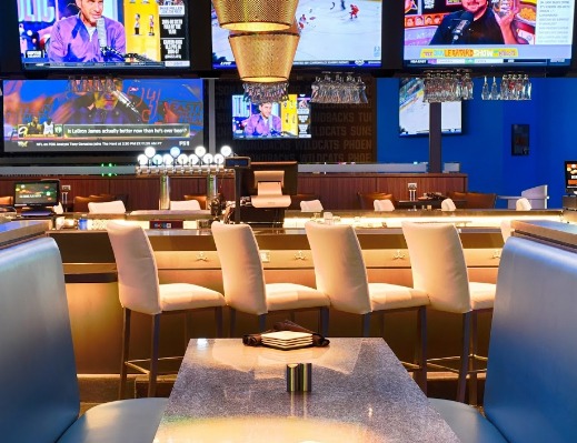 Dave & Busters