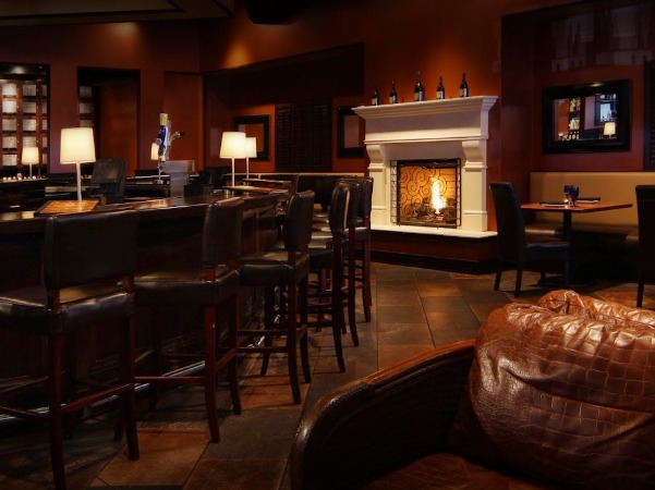 Eno Vino Wine Bar & Bistro