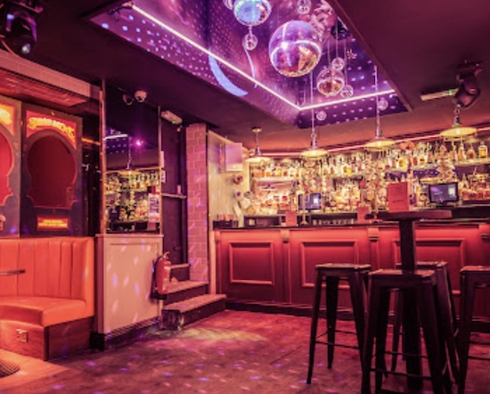 Simmons Bar Tottenham Court