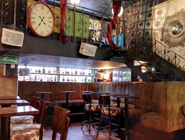 Bar Social