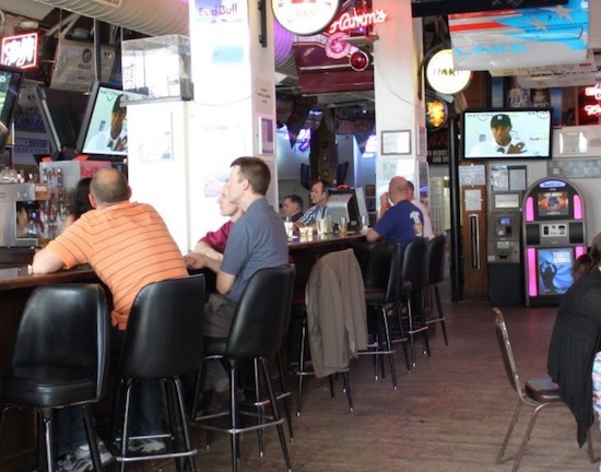 Alary’s Bar