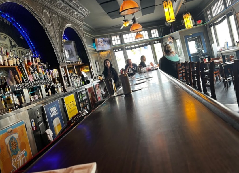 Blue Dog Tavern