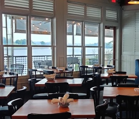 Boathouse Rotisserie & Raw Bar