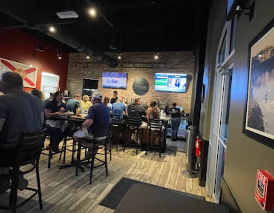 Horizons Bar & Grille
