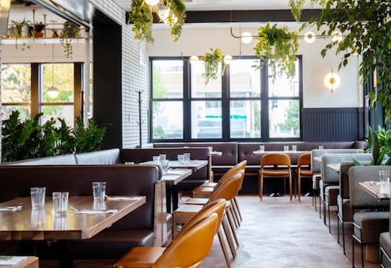 Earls – Grandview Corners