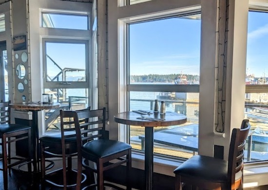 Lighthouse Bistro & Pub