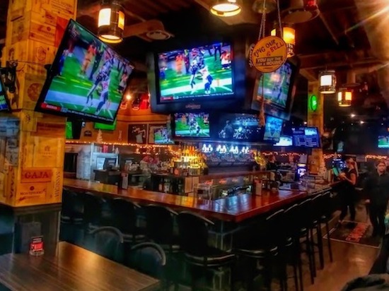The Canadian Brewhouse (Regina Eastgate)
