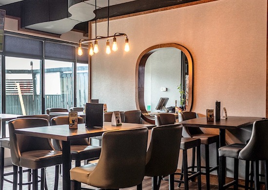 The Wave Bar & Lounge