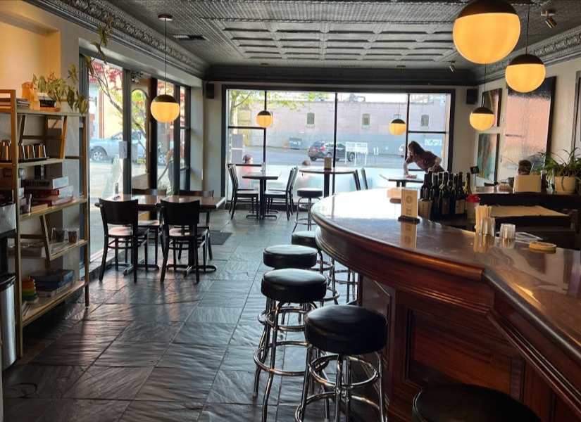 Mav’s Taphouse