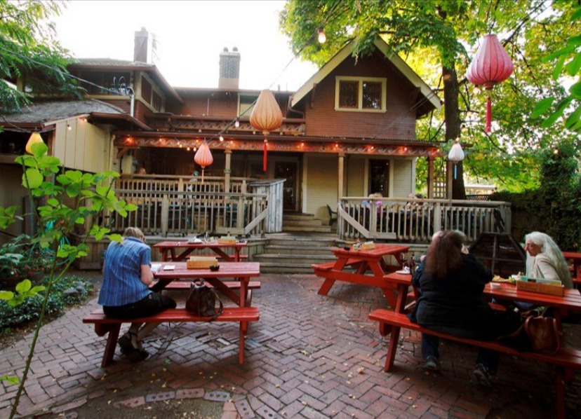 McMenamins High Street Brewery & Cafe