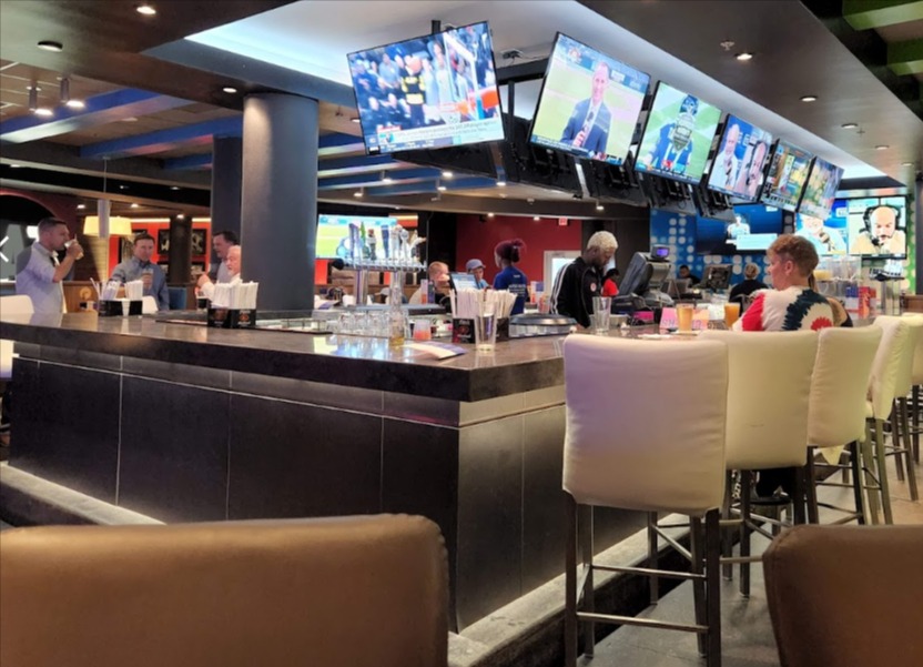 Dave & Busters